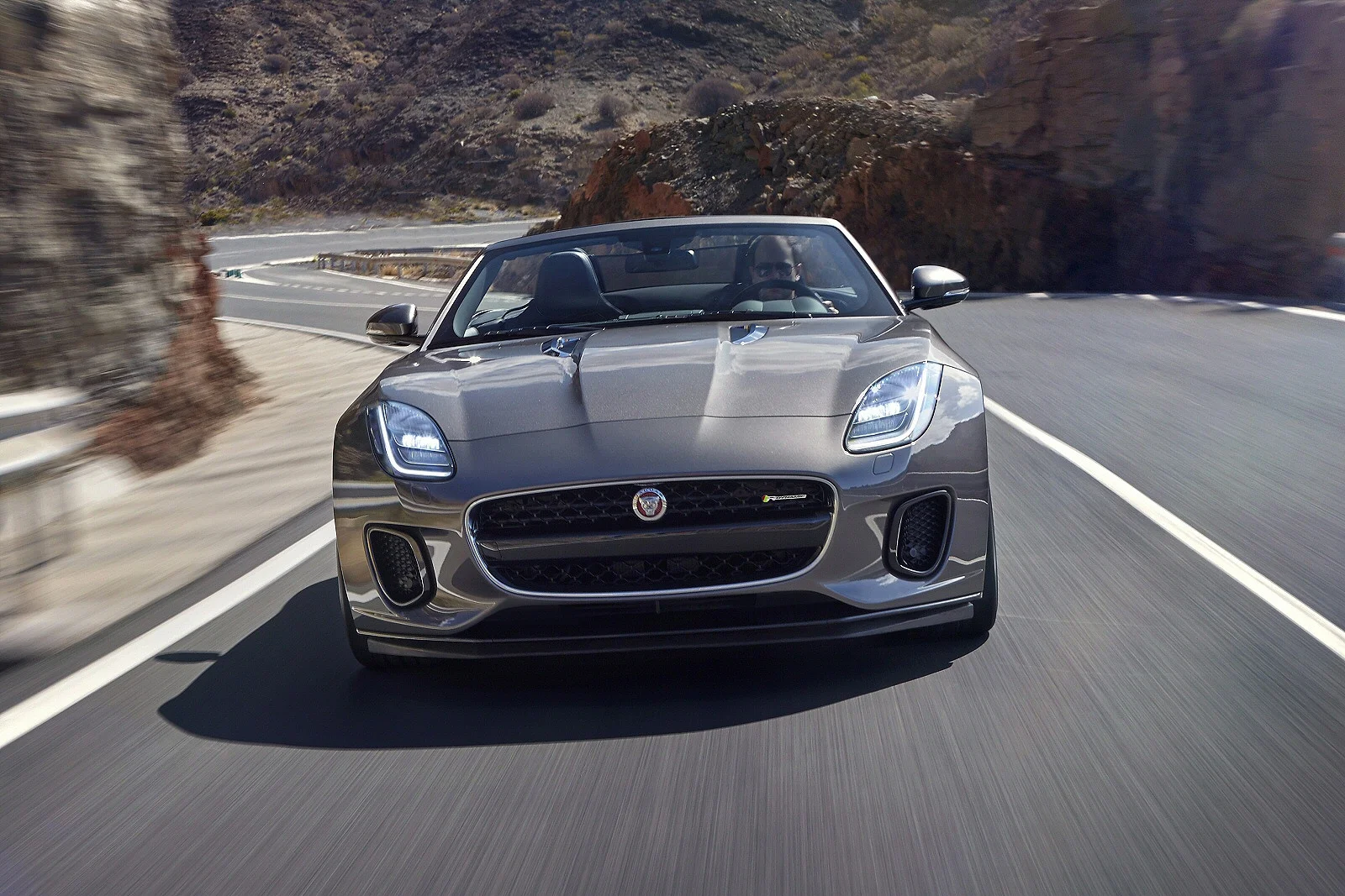 JaguarFTYPEConvertible0417(3).jpg