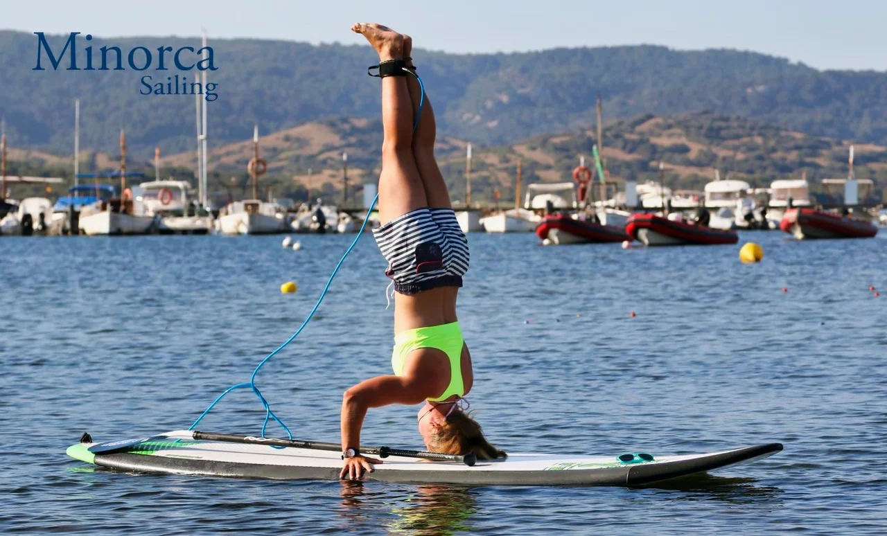 d5_sup_headstand.jpeg