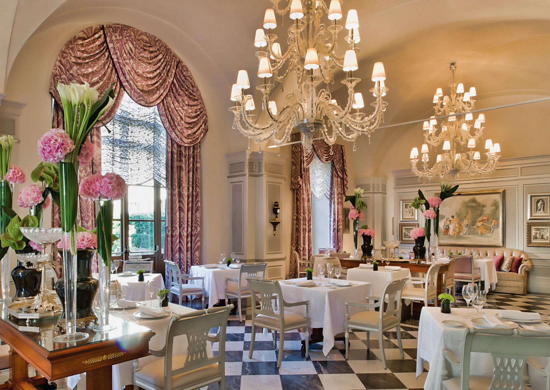 Four_Seasons_Hotel_Firenze__Il_Palagio_Restaurant.jpeg