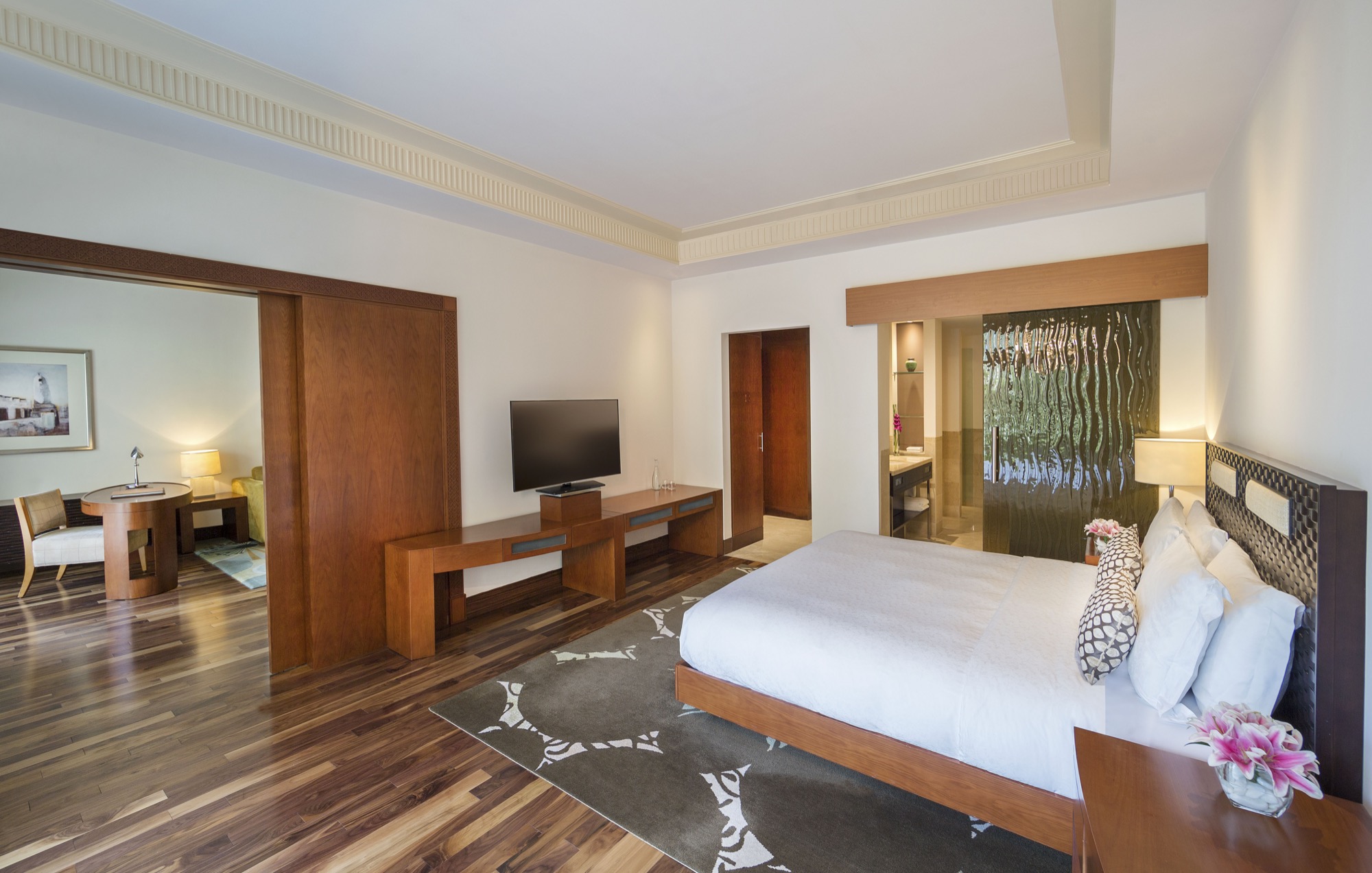 Hyatt-Grand-Doha-Grand-Suite-Living-Room-Bedroom-119.jpeg.jpg