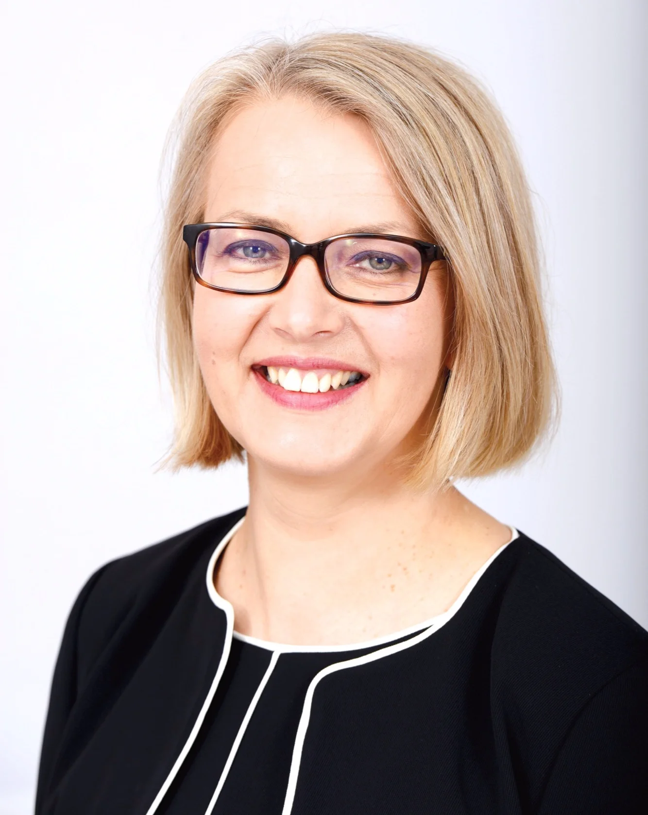 WGS+sarah_haslam-head+and+shoulders_photo_Sept+2018.jpg