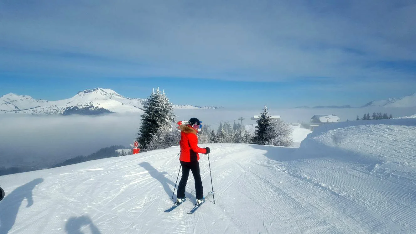 Clare_skiing_.jpg