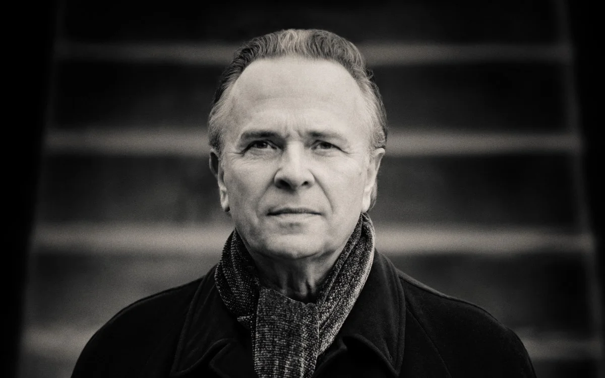 sir_mark_elder_bw1_1200x750_credit_benjamin_ealovega.jpg