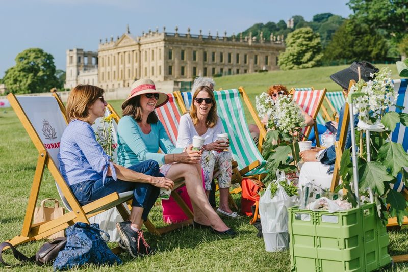 group-of-women-outside-chatsworth.jpg