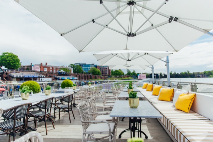 The fabulous roof terrace of Parade.jpg