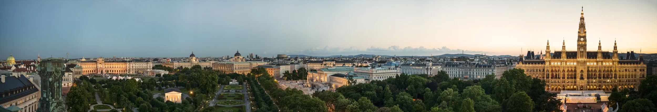 View of the Ringstrasse courtesy of Wien Tourismus + Christian Stemper.jpg