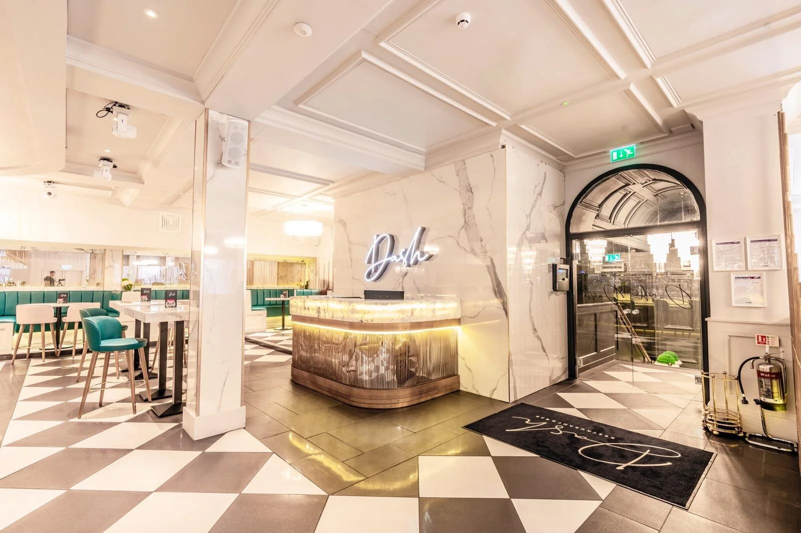 Cocktail Hour - Pornstar Martini