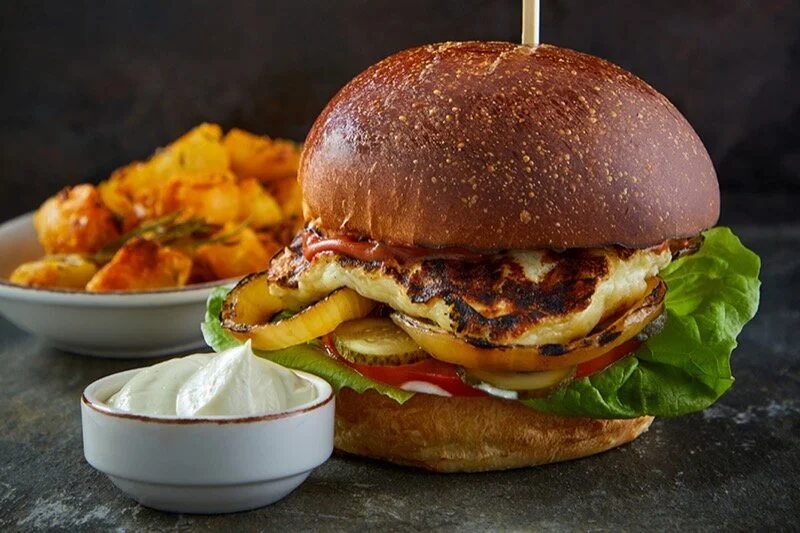 GRILLED HALLOUMI BURGER 1.jpg