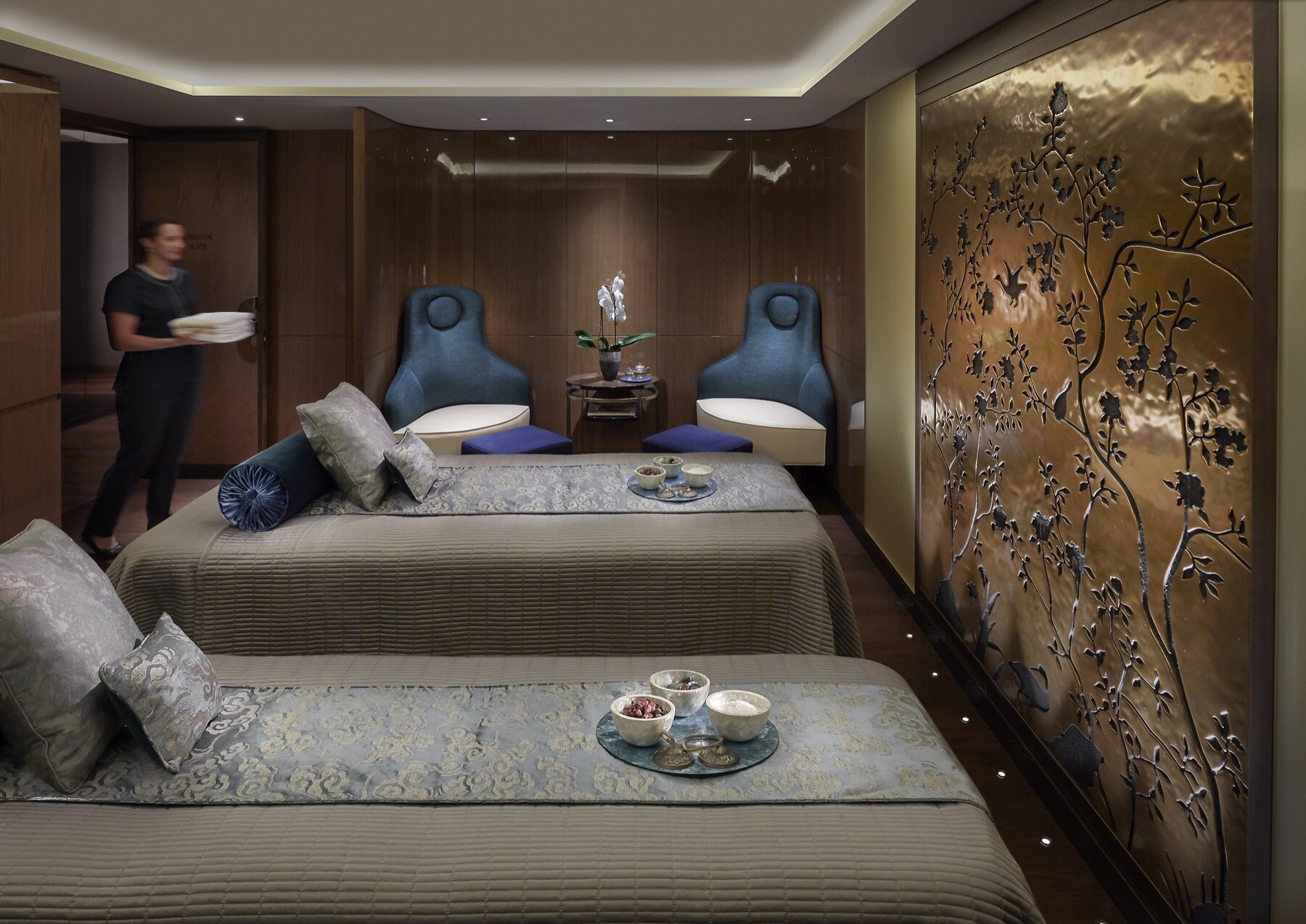 london-2018-luxury-spa-suite-double.jpg