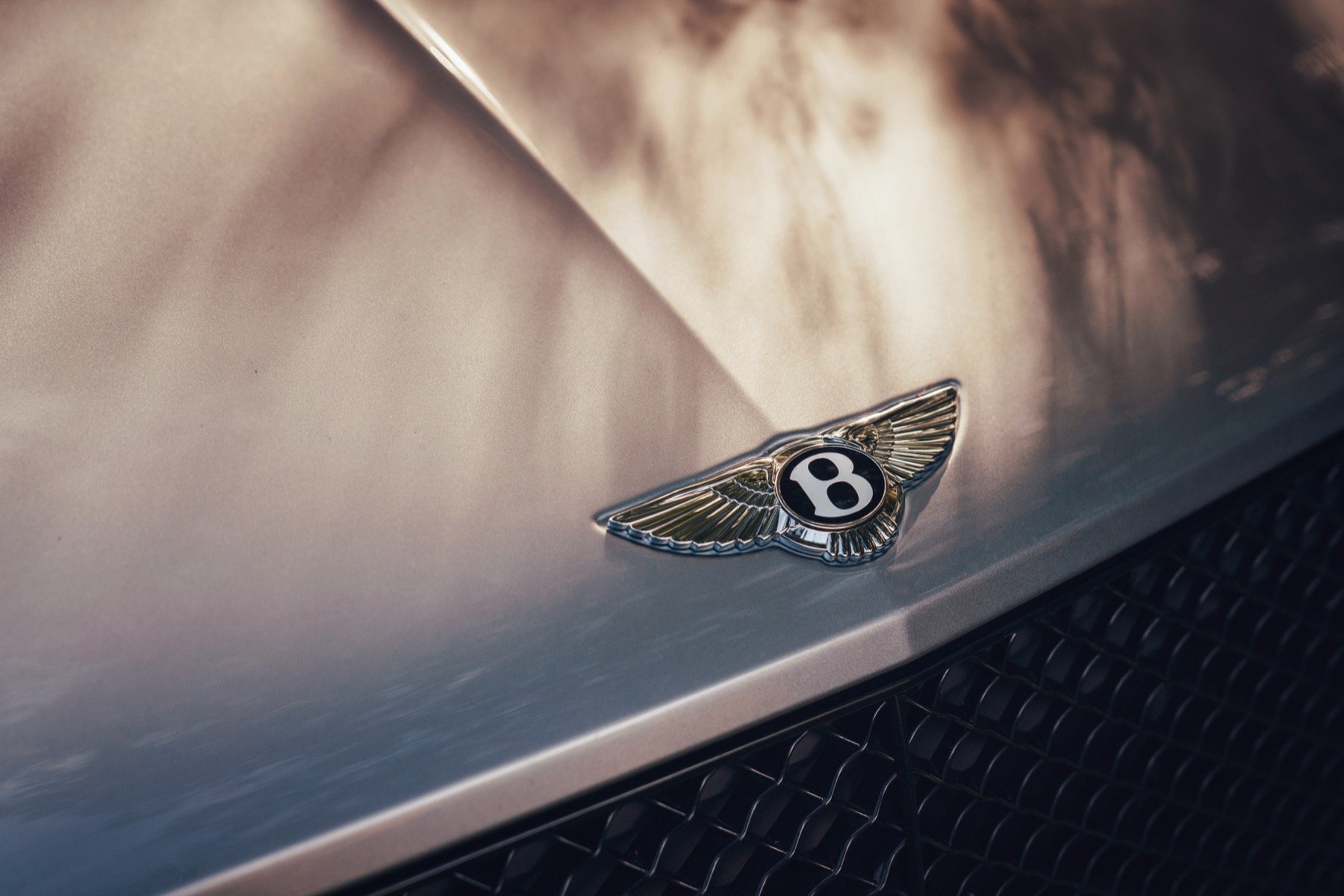 Feature - Bentley Bentayga V8 - Bentley Motors (21).jpg
