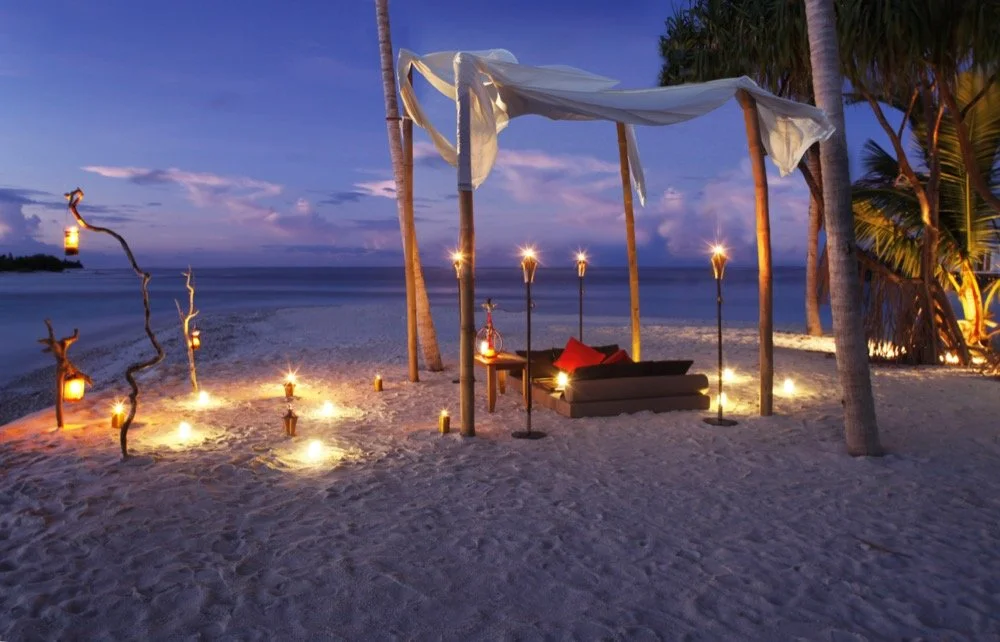 Beach Dinner (PW1205).jpeg