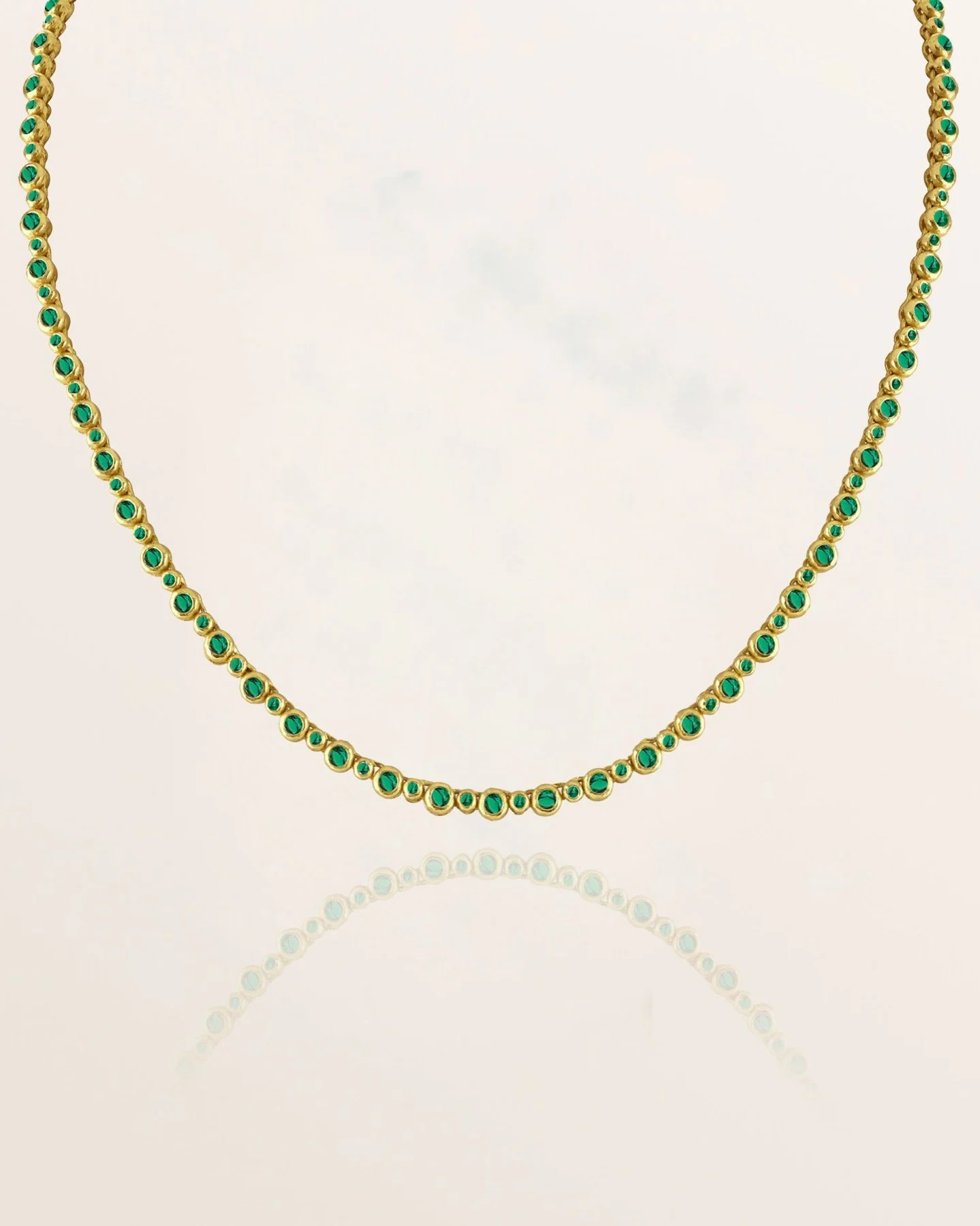 Tennis-Necklace-Green-PackShot 2.jpg