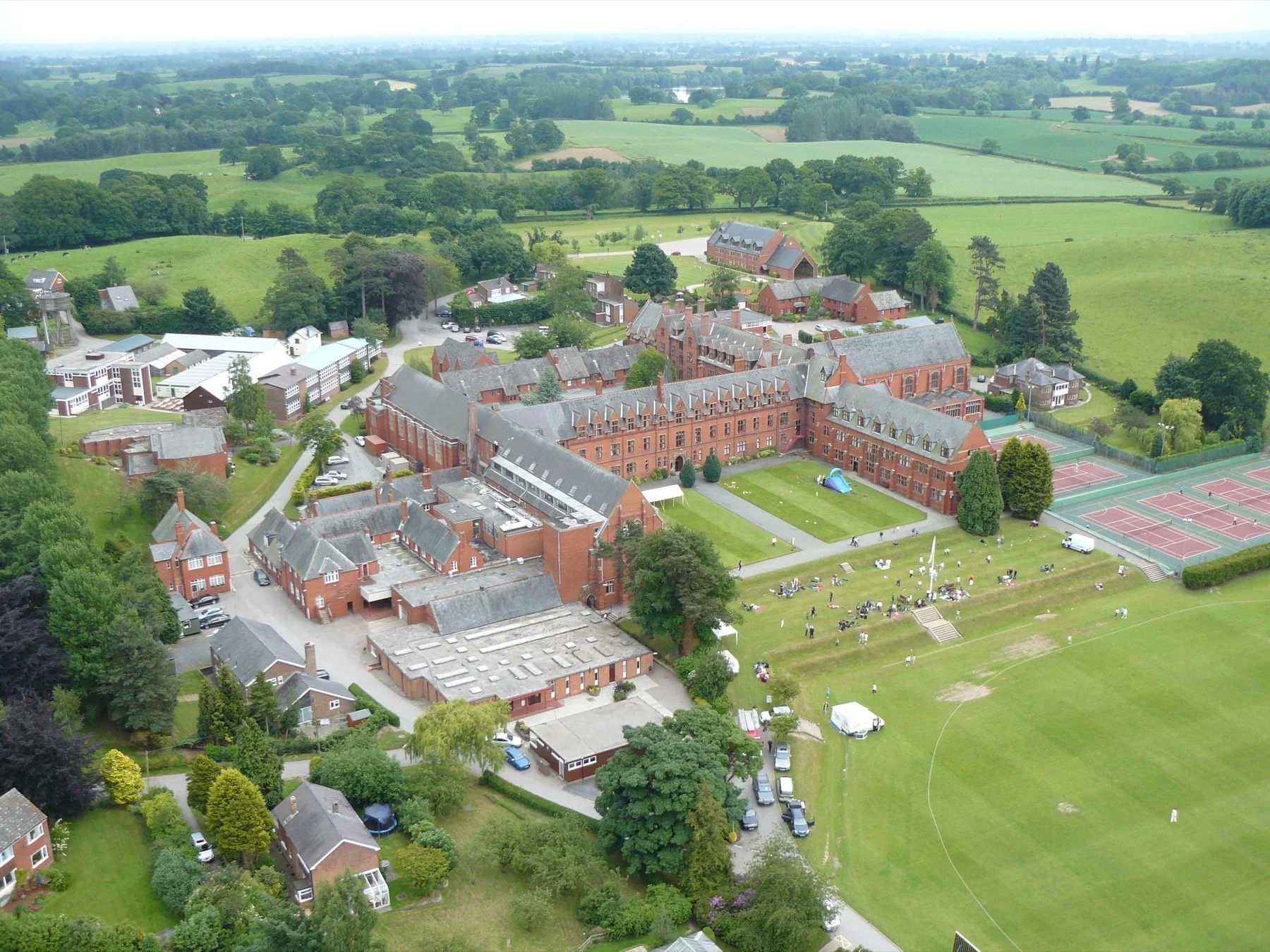 Meet The Head - Ellesmere College 