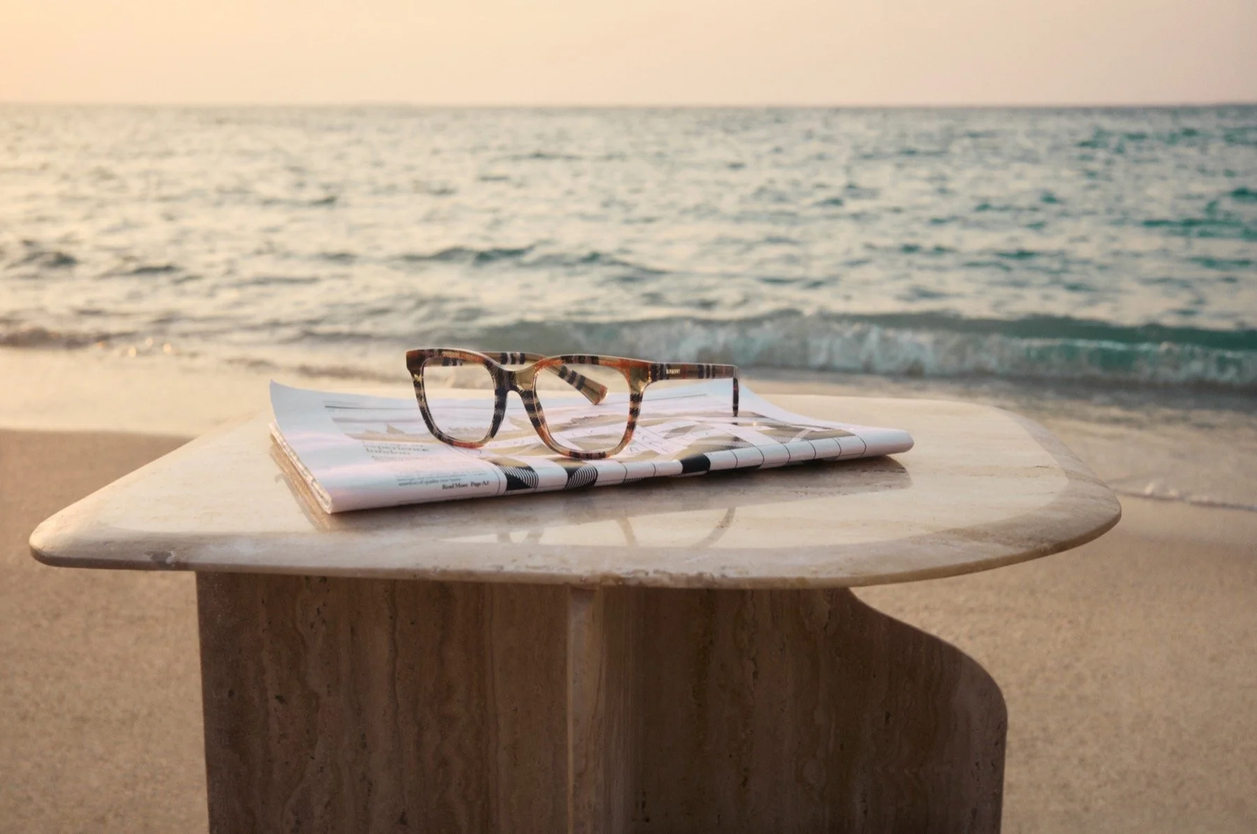 Burberry Luxottica Campaign 2026.jpg