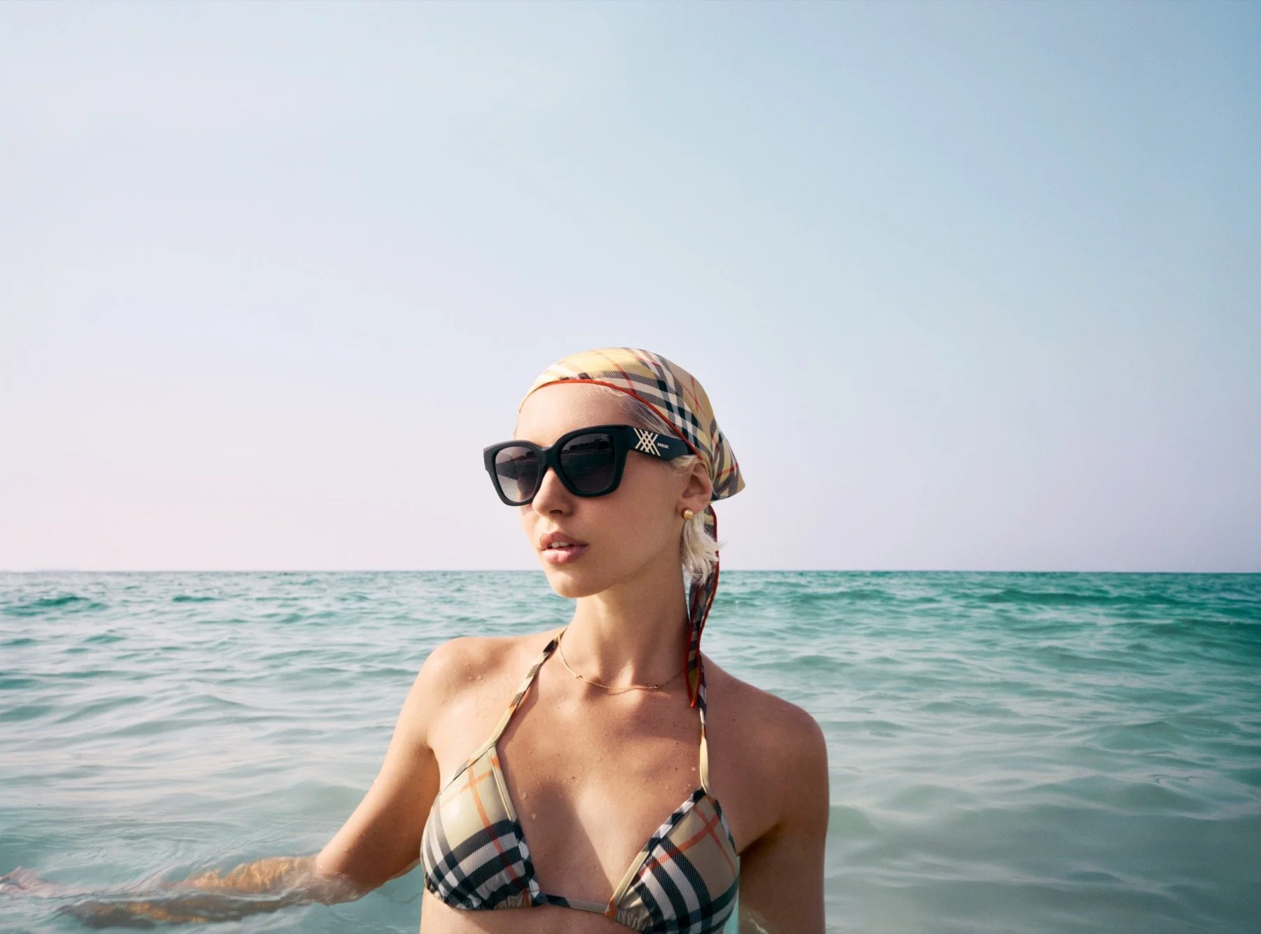 Burberry Luxottica Campaign 2026(3).jpg