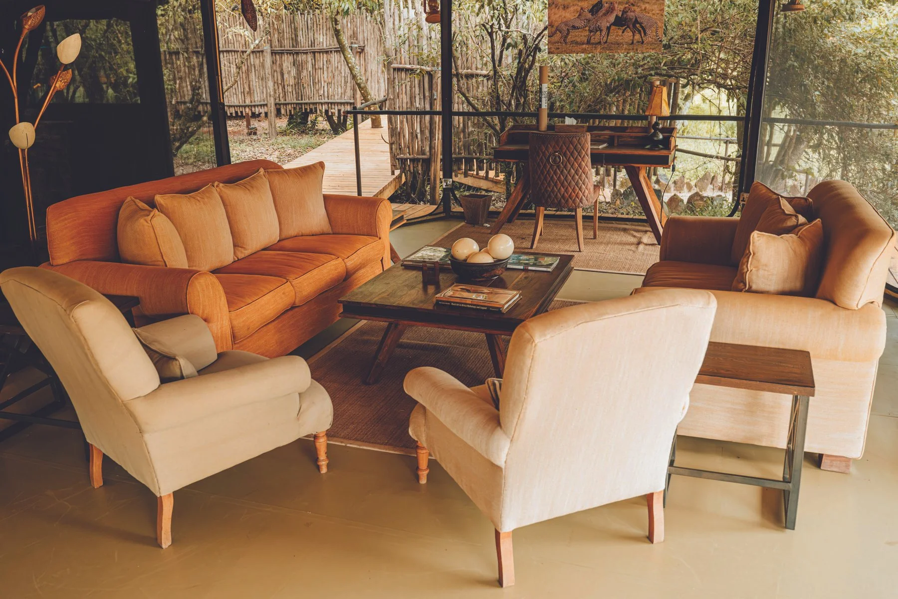 Lounge.jpg