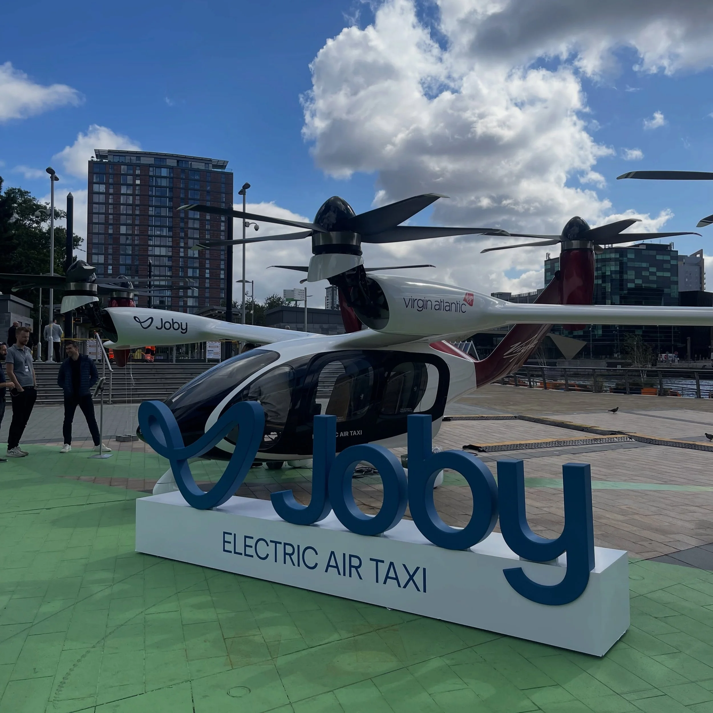 We were invited to get a first look at the future of UK transport this week as we had the opportunity to see Joby Aviation&rsquo;s all-electric air taxi that is set to revolutionise city travel🚁✈️.

Partnering with Virgin Atlantic, Joby plans to int