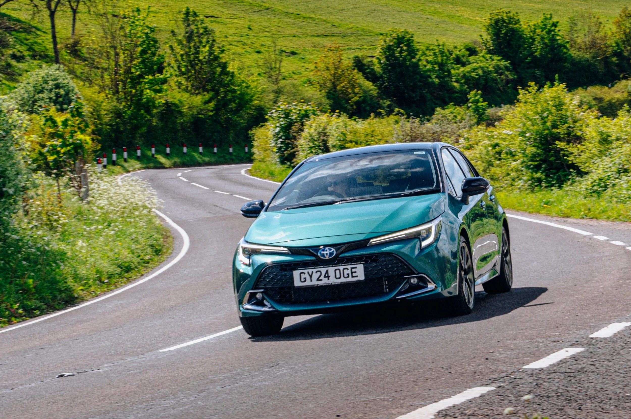 2024_Toyota_Corolla_013.jpg