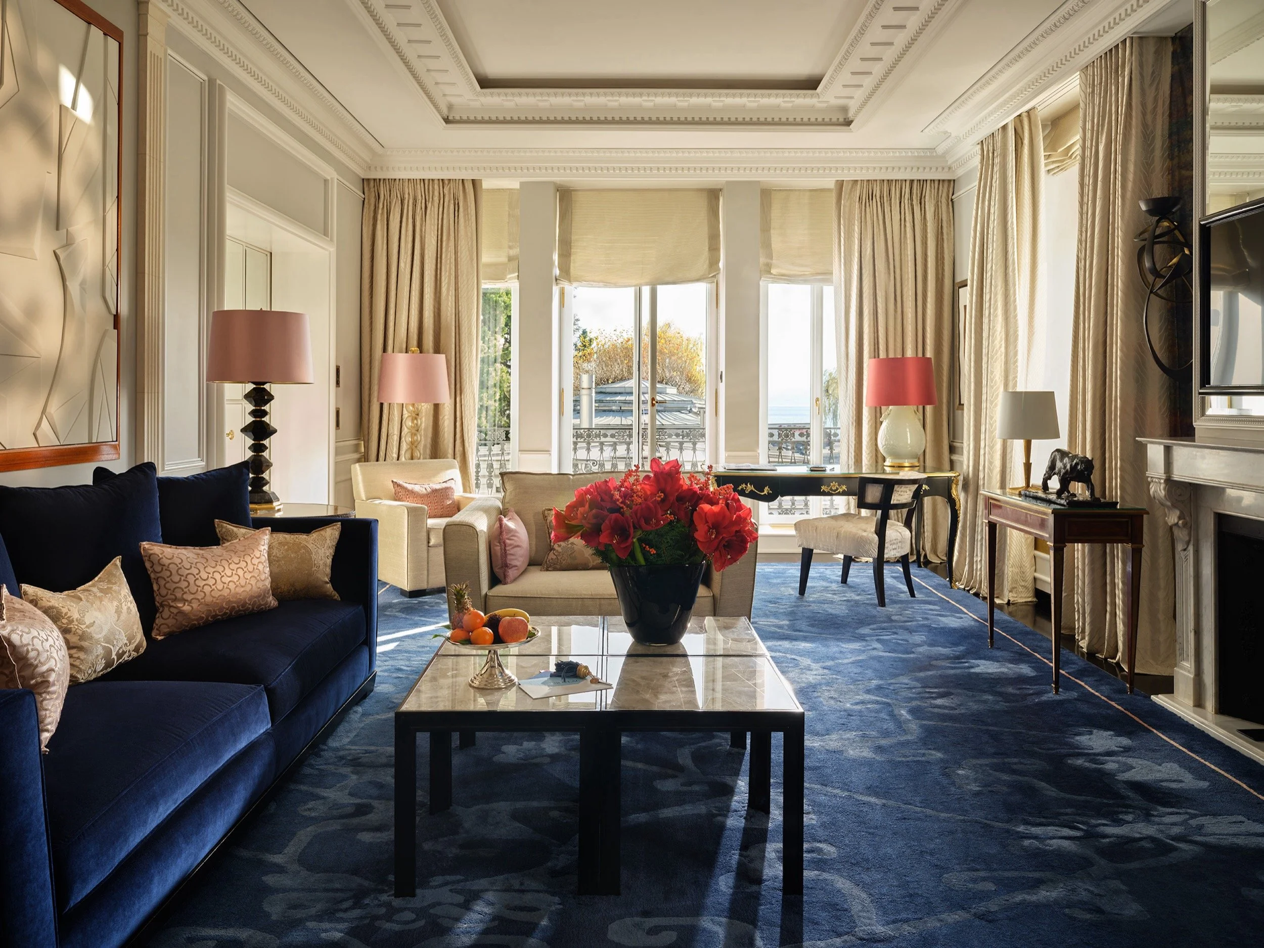 BAL_Lakeside_Corner_Suite_Living_Room.jpg