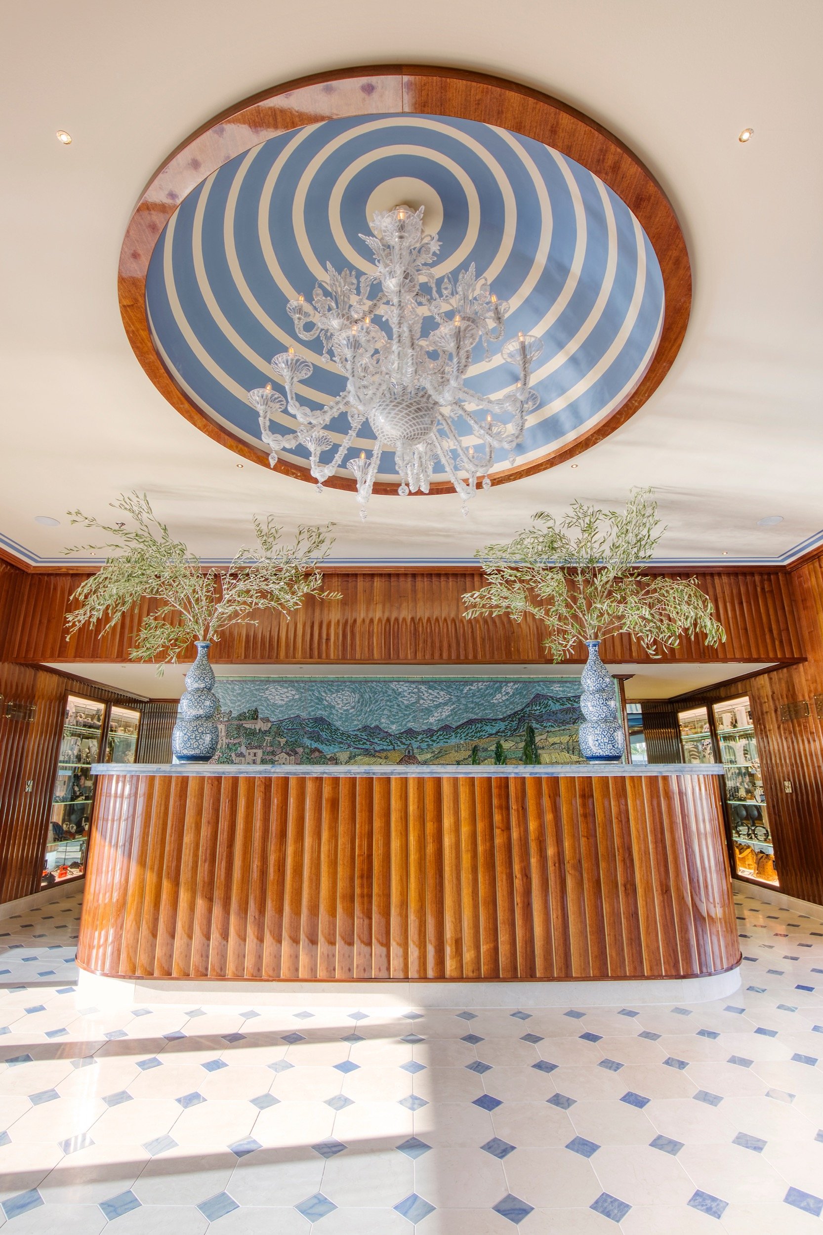 UW-BV-Lobby-0779.jpg