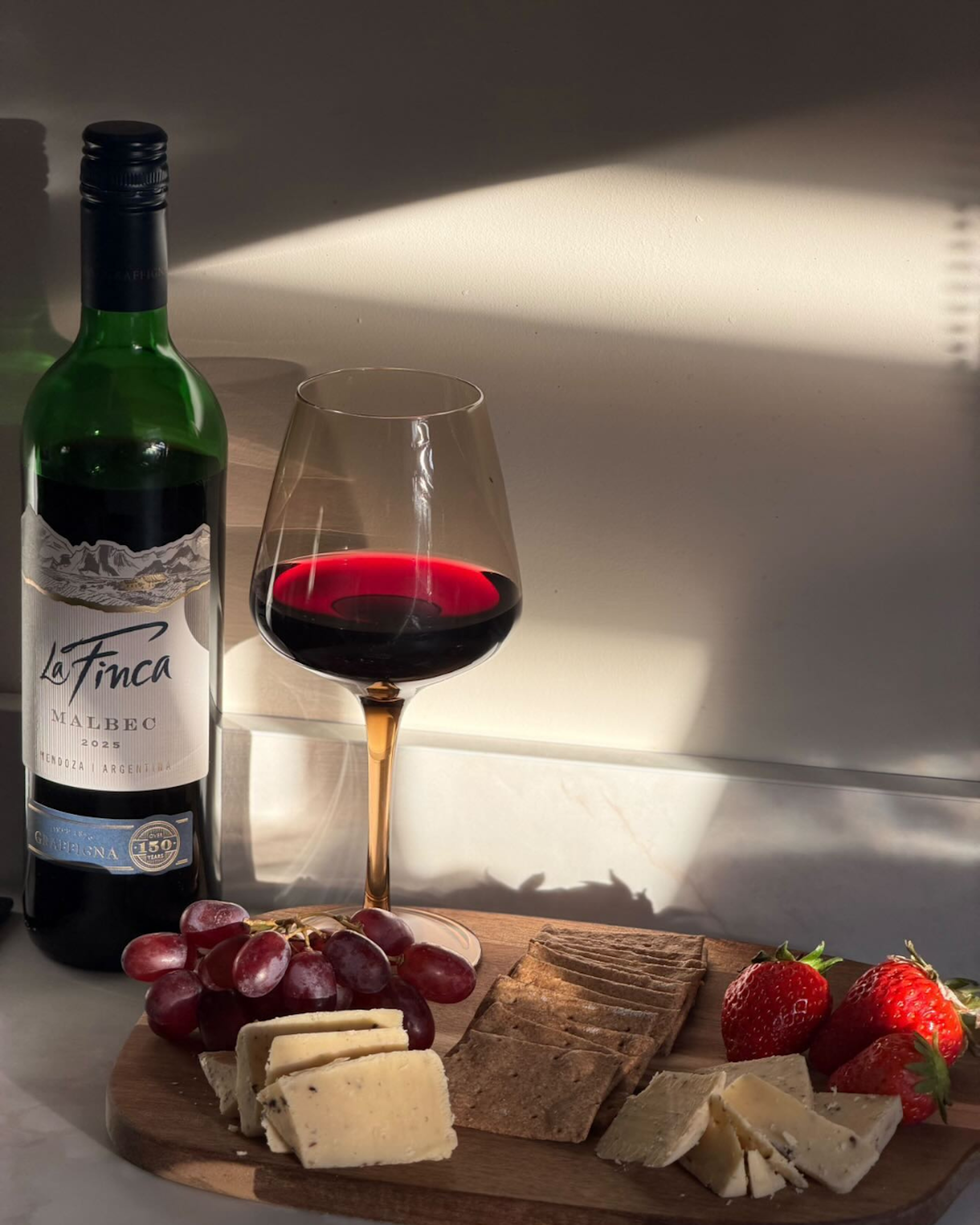 Cheese & Wine Bag.png