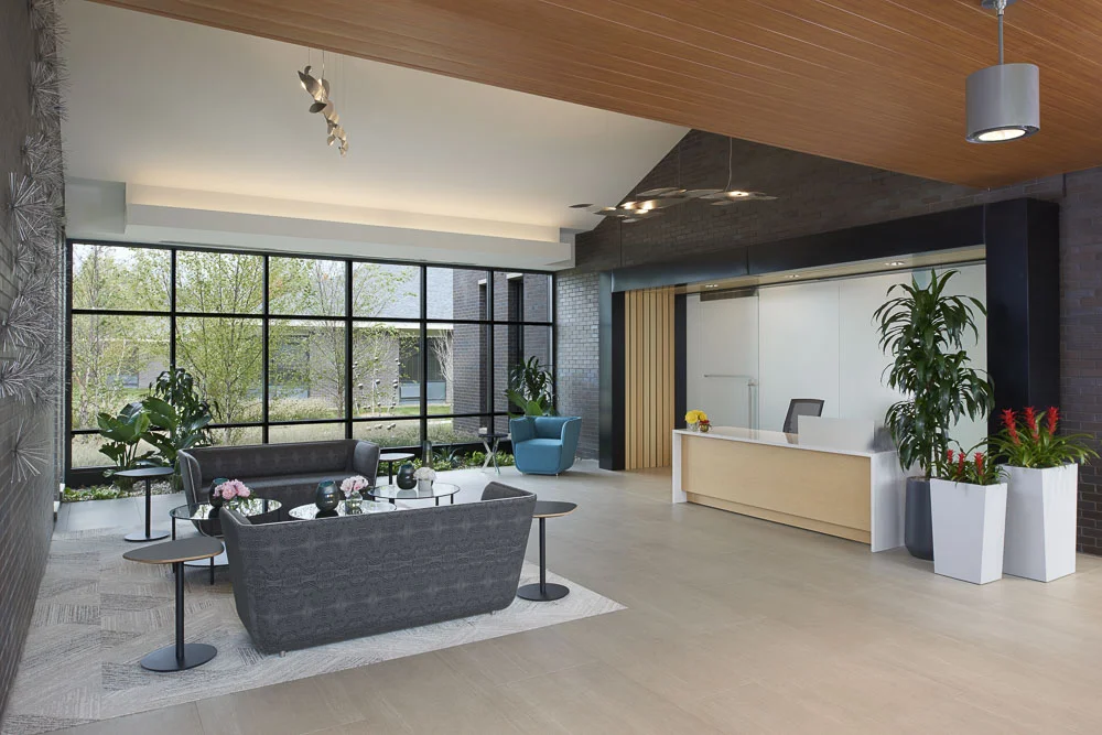 The Lobby evokes an atmosphere of hospitality with light, natural materials and lounge seating.