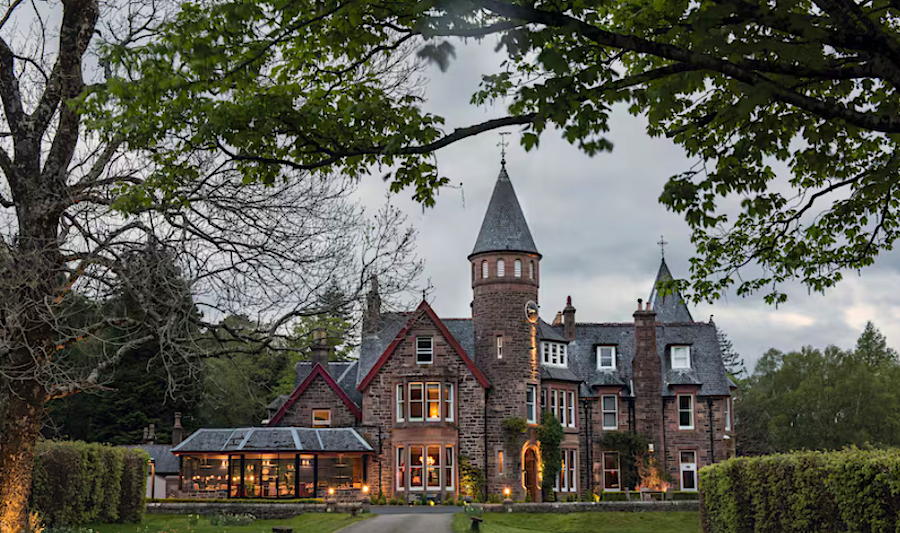 SCOTLAND Lodge-SOLE-Retreat.png