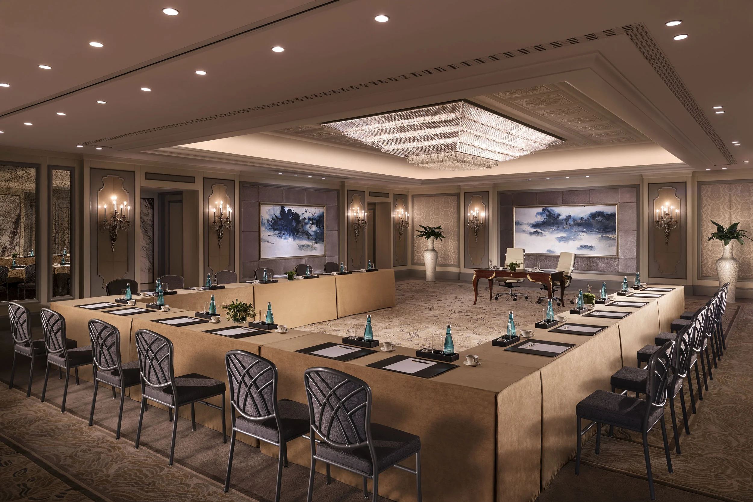 24 Bosphorus ballroom u-shape meeting setup s.jpg