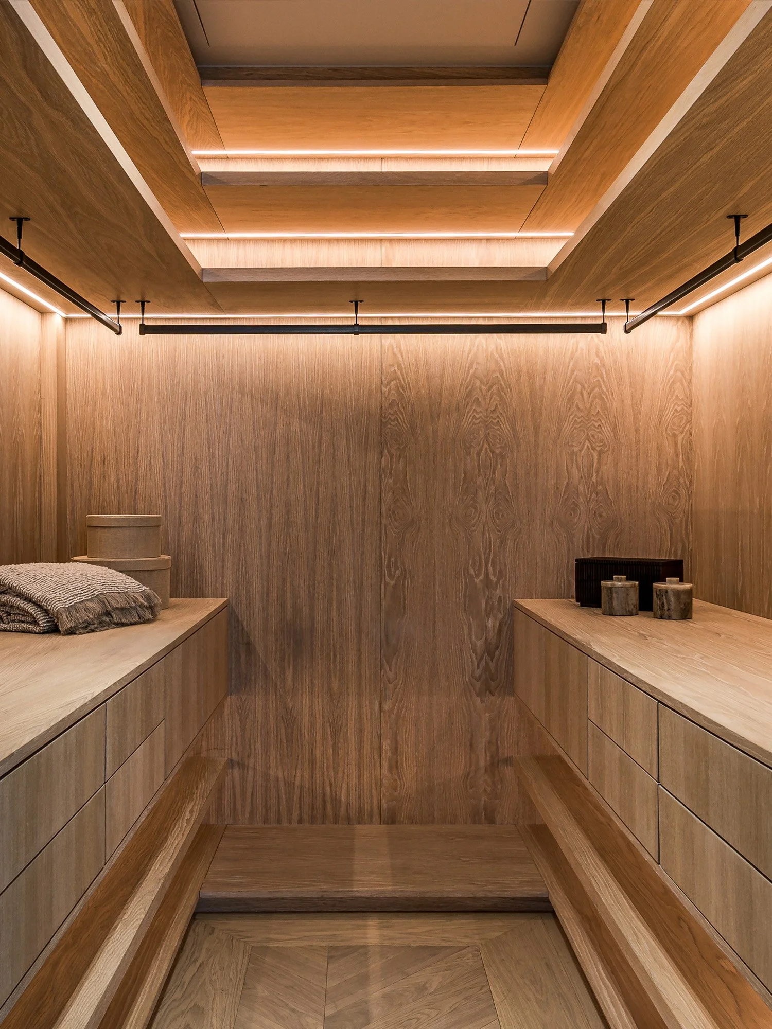 SUNA INTERIOR DESIGN_LONDON SQUARE_NINE ELMS PENTHOUSE SPEC 026.jpg