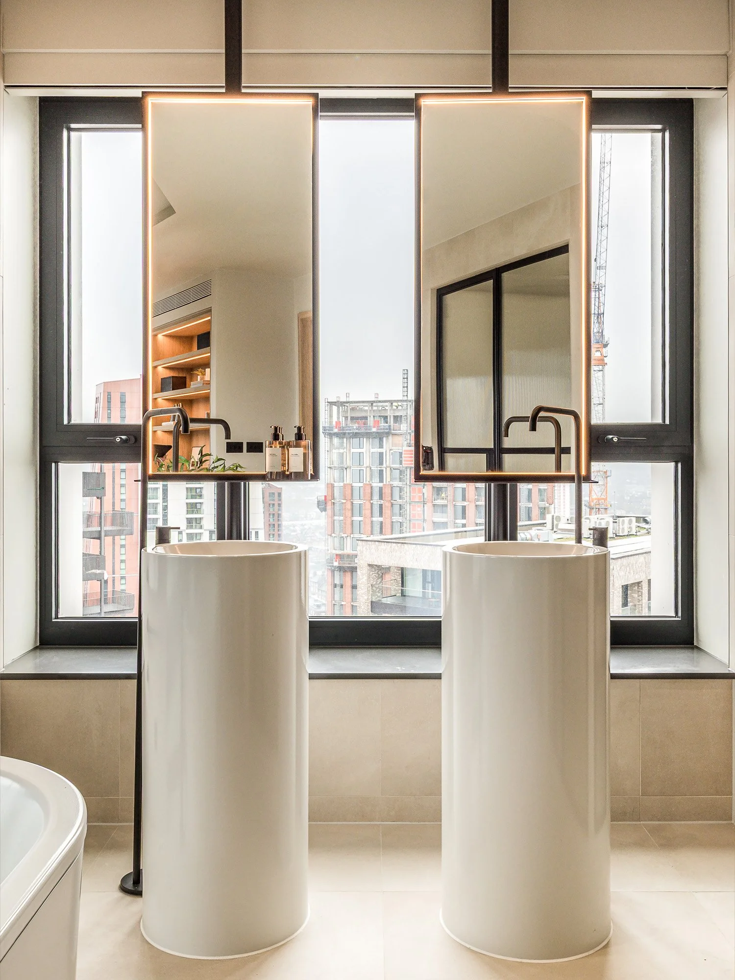 SUNA INTERIOR DESIGN_LONDON SQUARE_NINE ELMS PENTHOUSE SPEC 030.jpg