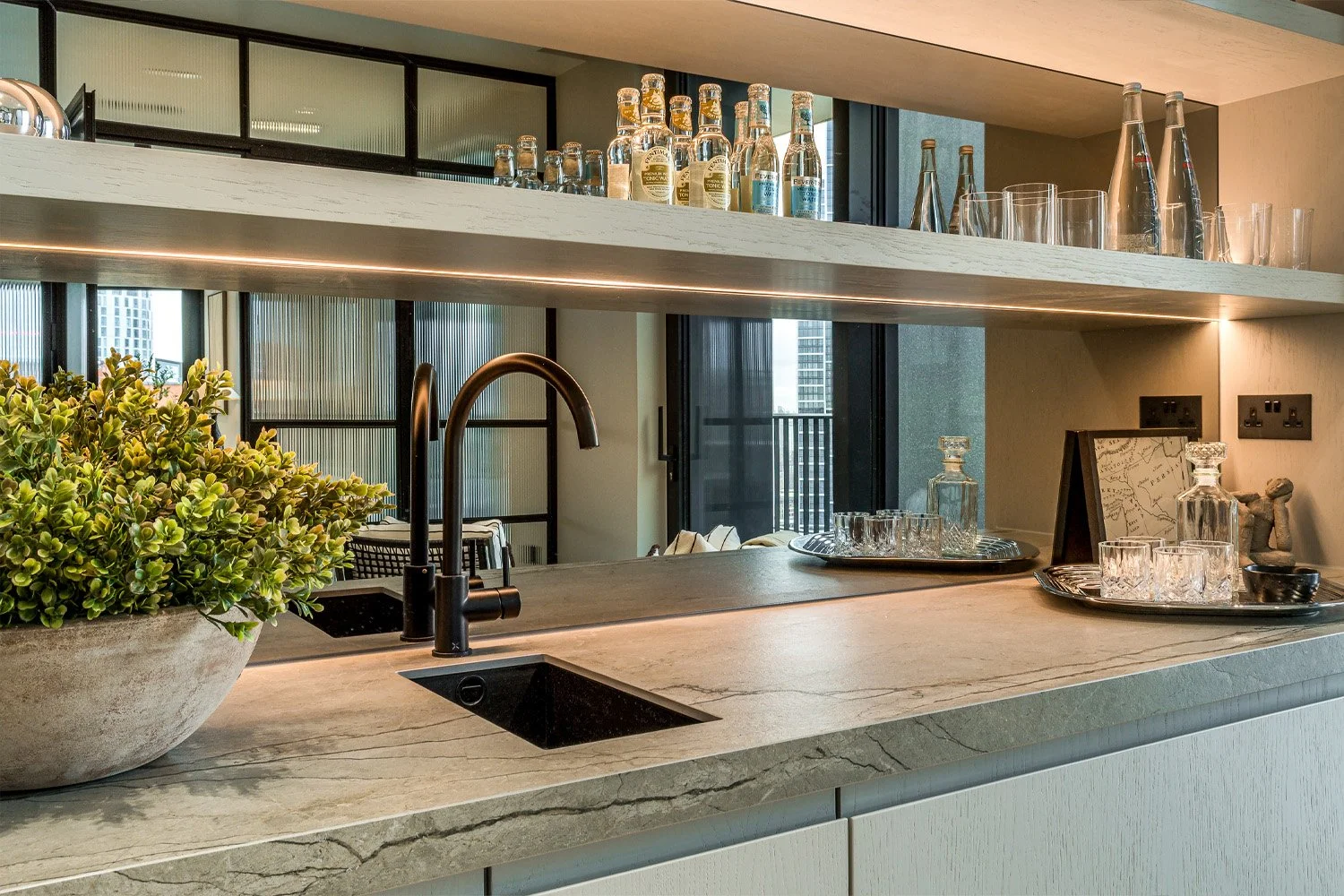 SUNA INTERIOR DESIGN_LONDON SQUARE_NINE ELMS PENTHOUSE SPEC 032.jpg