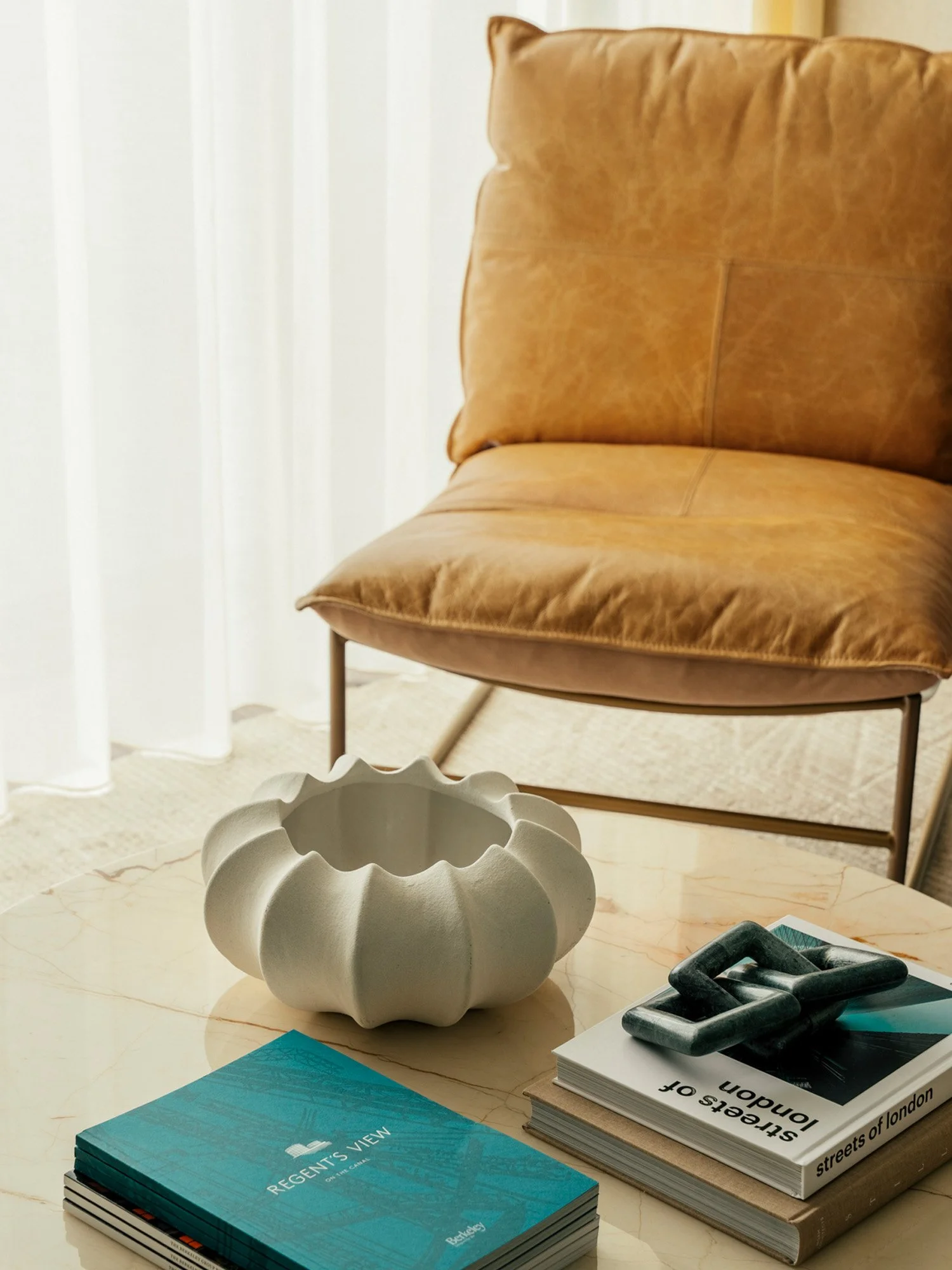 SUNA INTERIOR DESIGN_REGENTS VIEW MARKETING SUITE 021.jpg