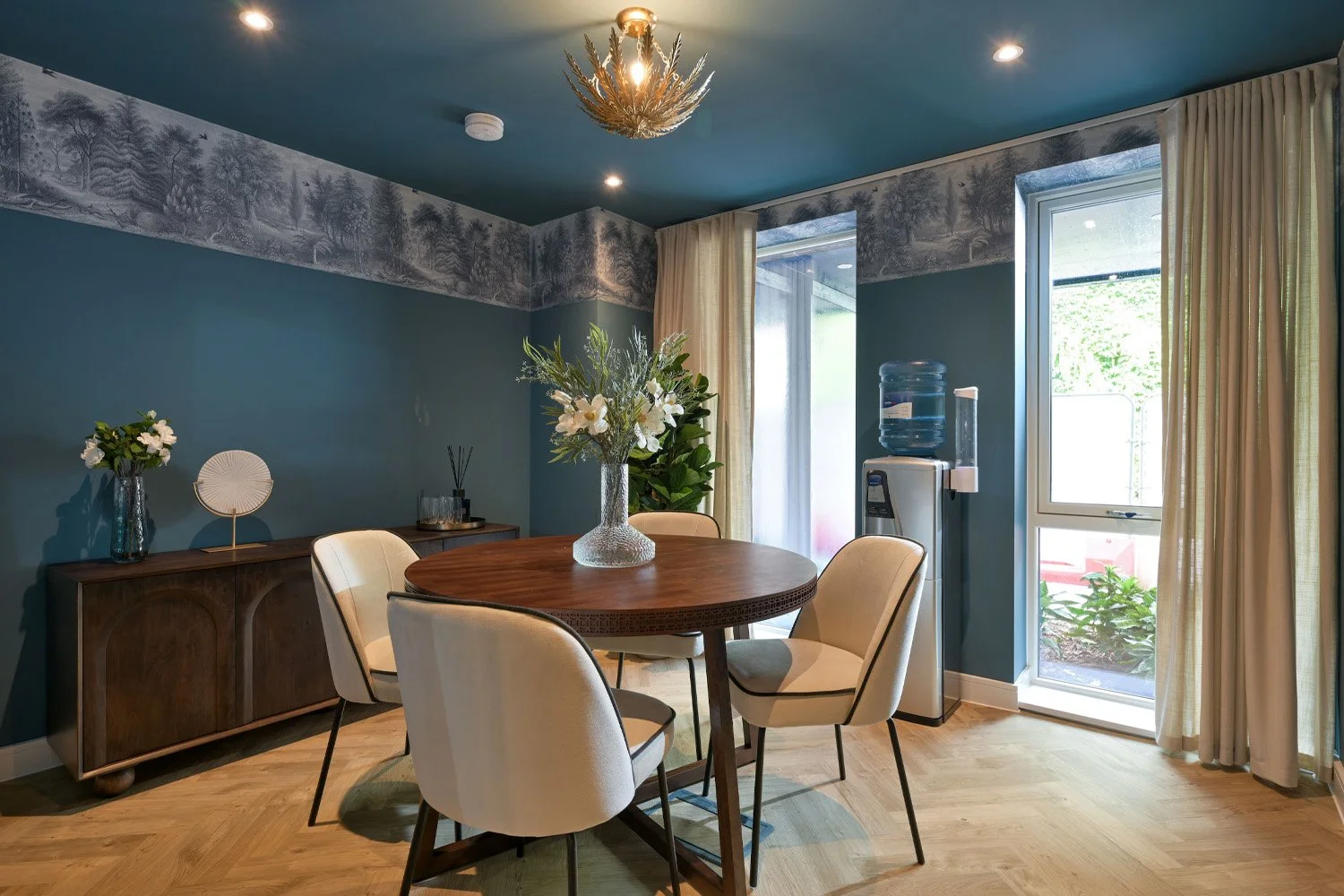 SUNA INTERIOR DESIGN_COLLEGE ROAD MARKETING SUITE 011.jpg