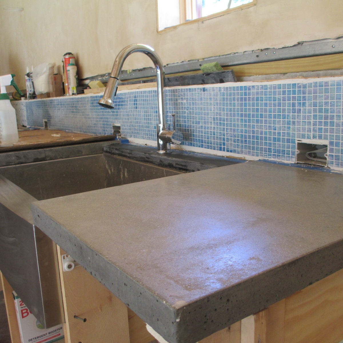  steel troweled finish on a concrete counter 