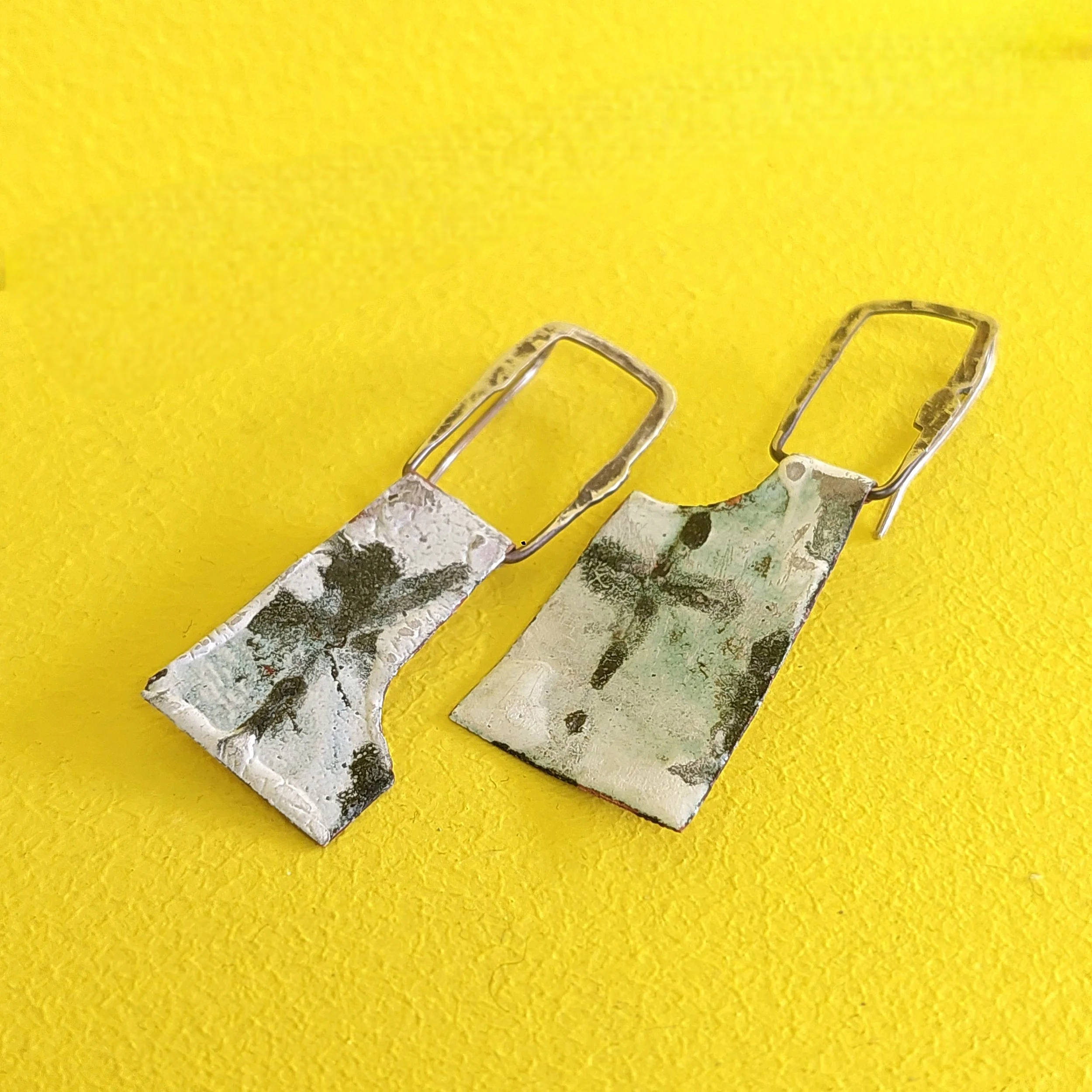 MANDY FLOOD : FOOR PLAN EARRINGS