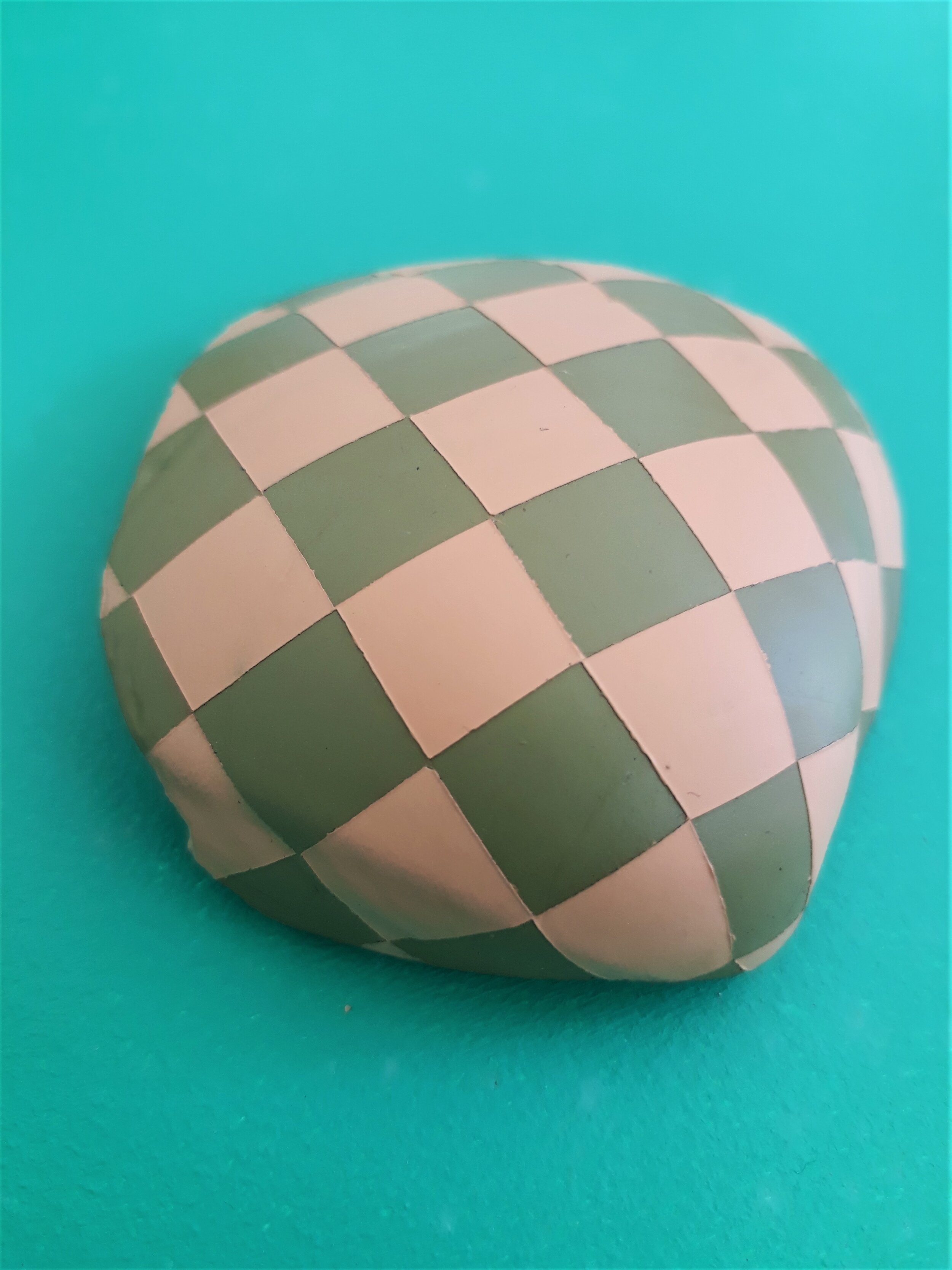 RAEWYN WALSH: Shell Brooch