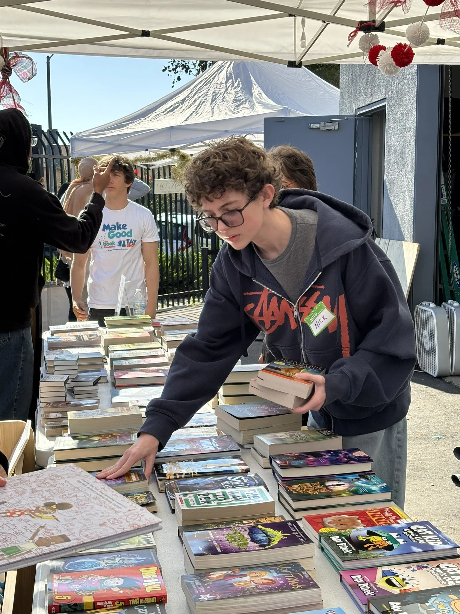 Kick Off 2026 Shopping Day with Hope in a Suitcare