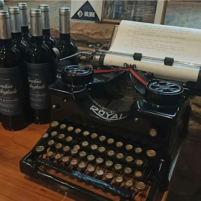 Writers and wine lovers &mdash; we have a workshop experience for you! 🍷✍️

Join us this Wednesday at @santewinetastingroom in Farmington for an interactive creative writing workshop themed all around wine!

Detroit Writing Room founder @steph_stein