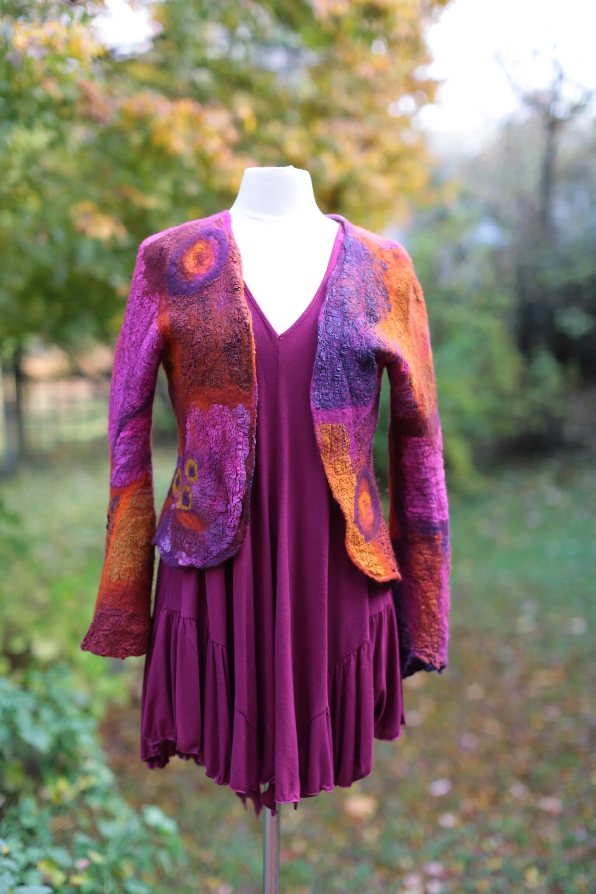 194_Project31b_ArtfulVariation_FuschiaJacket_rgb_opt_web.jpg