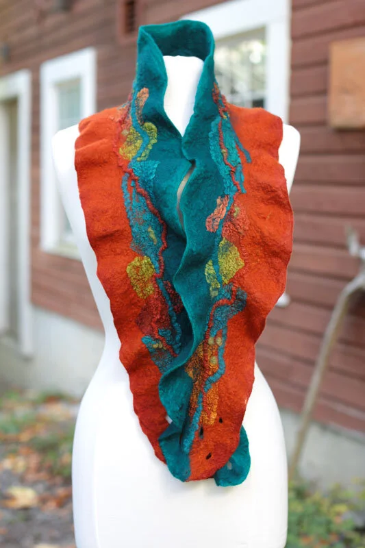 RuffleScarf_DesertTwilight4.jpg