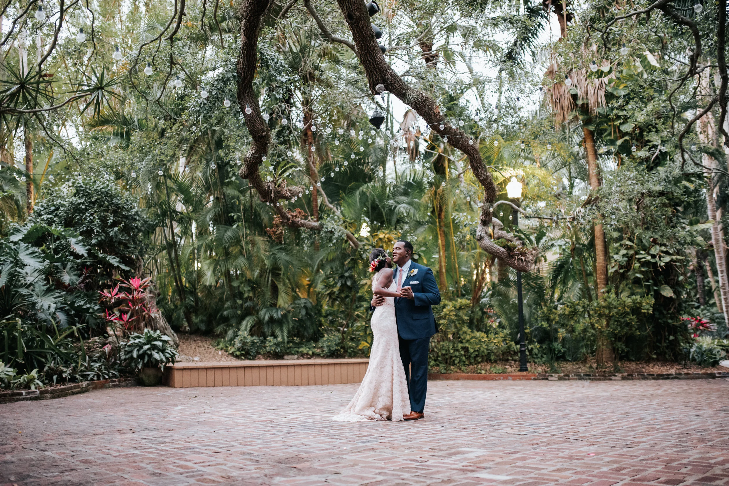 Sunken Gardens Spring Wedding in St. Pete, FL | John + Lauren | St. Pete Wedding Photographer