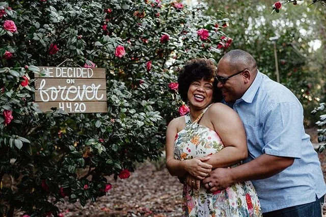 Just finished Kelia and Caesar&rsquo;s engagement session 😍 these two are so cute together!!
.
.
.

#stpeteflorida #lakelandweddingphotographer #floridaweddingphotographer #leugardens #livewildatheart #visualsoflife #lookslikefilm #jwvisuals #centra