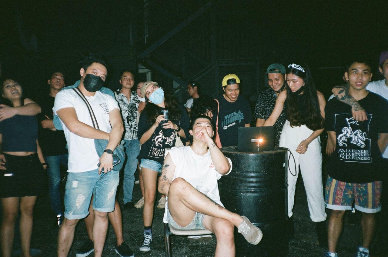 viva la bunker 3.jpg