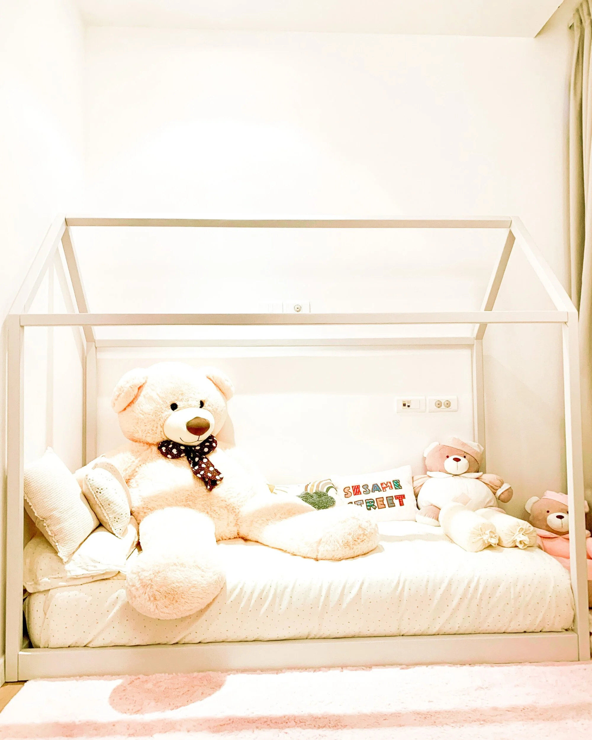 15A1B456-3BEF-45F0-A94A-E1474A8FBB71