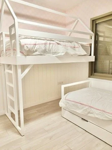 MEZZANINE HOUSE BED