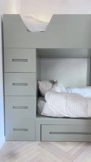 TRIPLE BUNK BED + BOX