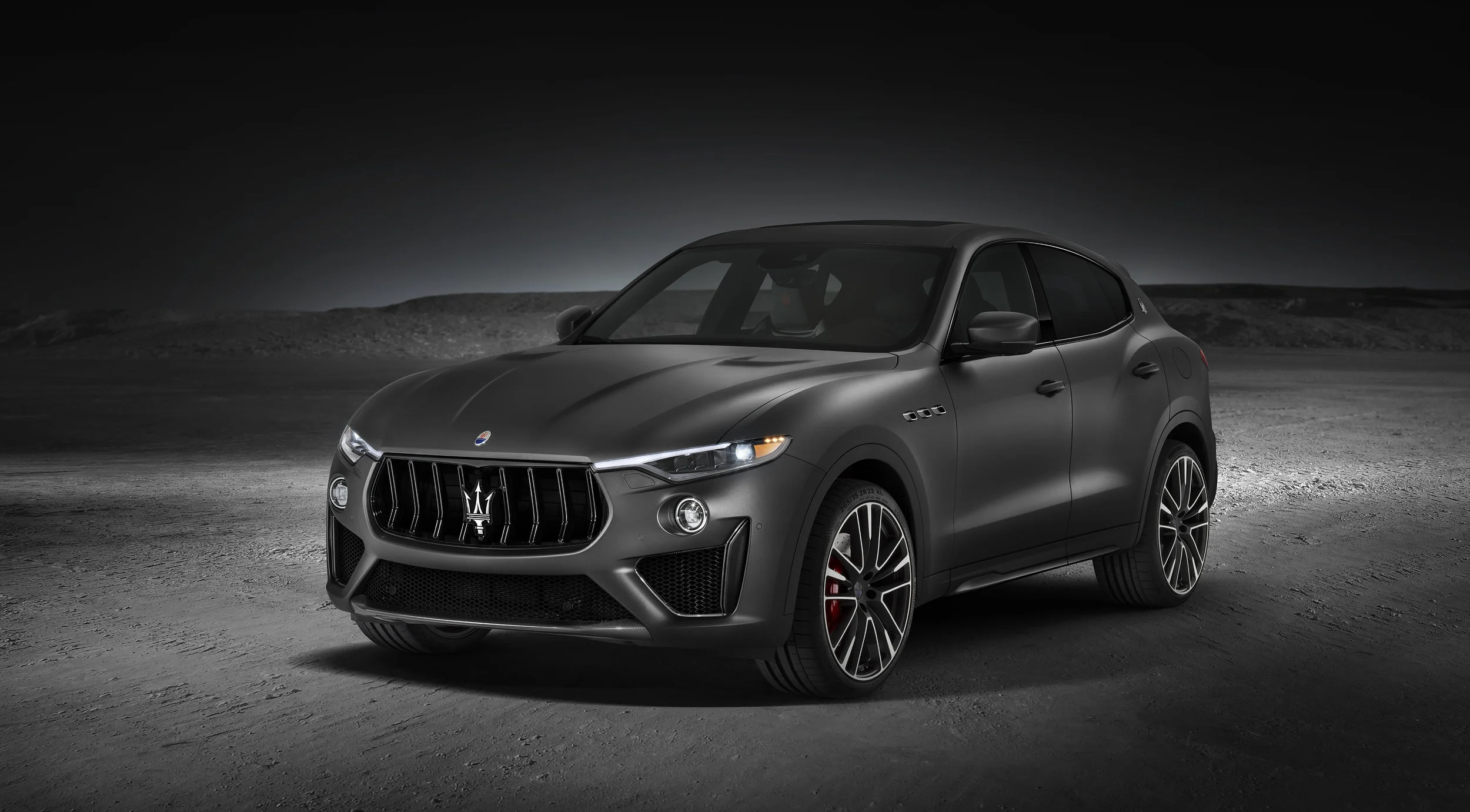 Large-15054-MaseratiLevanteTrofeo2018.jpg