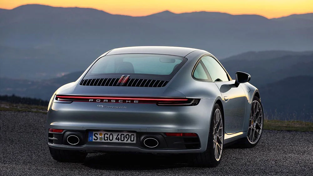 103599_911_carrera_4s_992_2018_porsche_ag.jpg