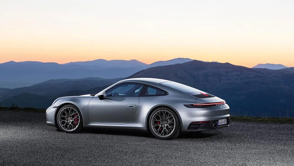 103919_911_carrera_4s_992_2018_porsche_ag.jpg