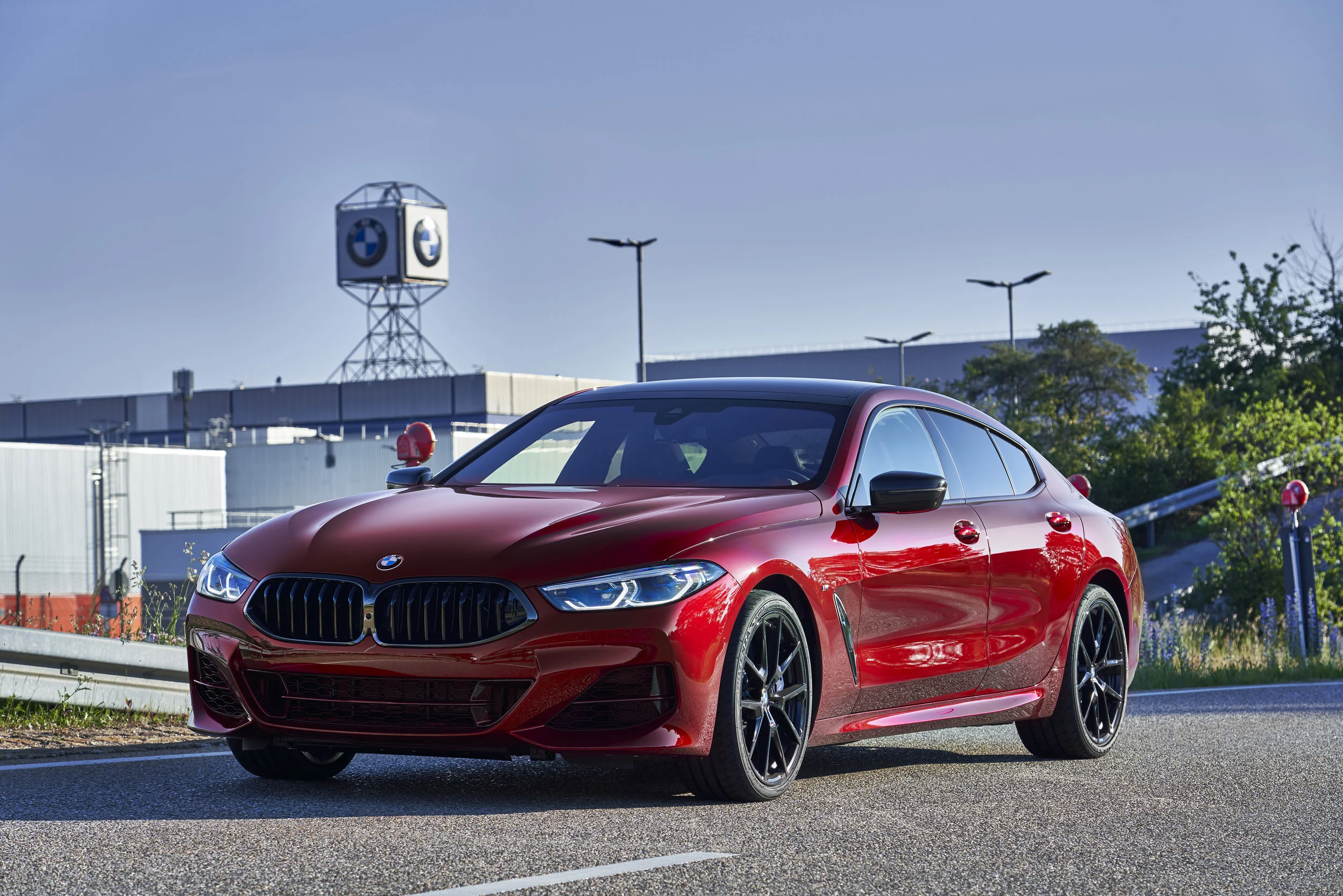 P90357007_highRes_the-new-bmw-8-series.jpg